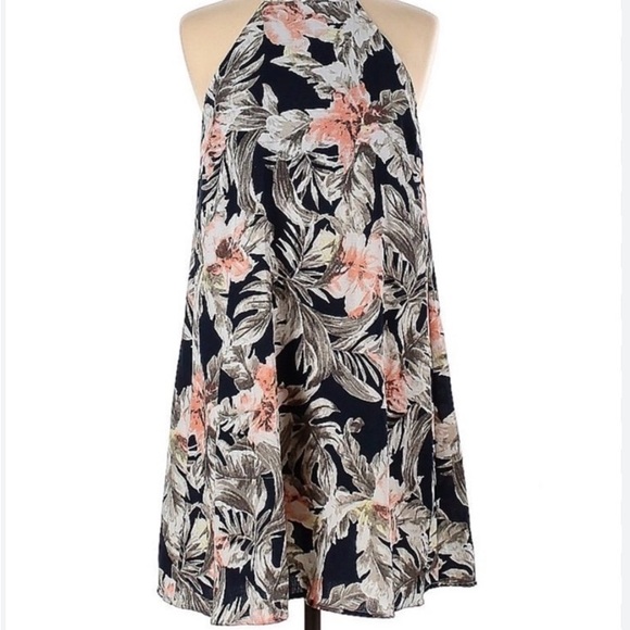 Alythea Tropical Floral Halter Dress - Picture 6 of 8